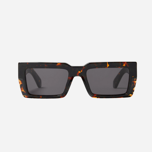 Off White Moberly